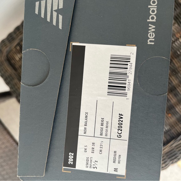 New Balance 2002 - Picture 5 of 6